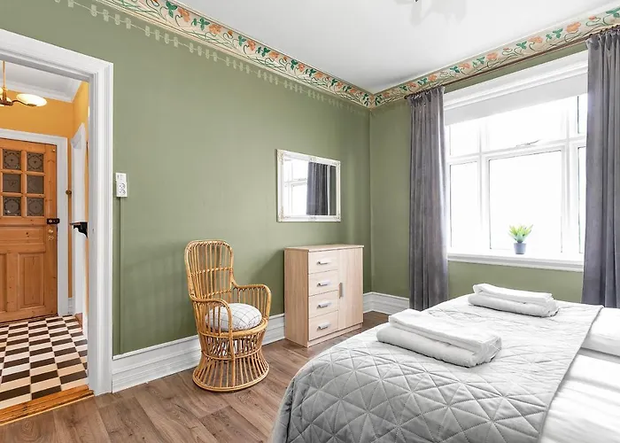 Charming Apartment - Amazing Downtown Location
