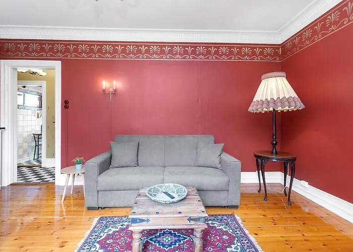 Charming Apartment - Amazing Downtown Location