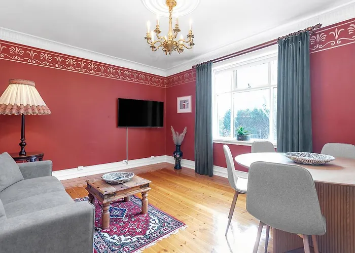 Charming Apartment - Amazing Downtown Location