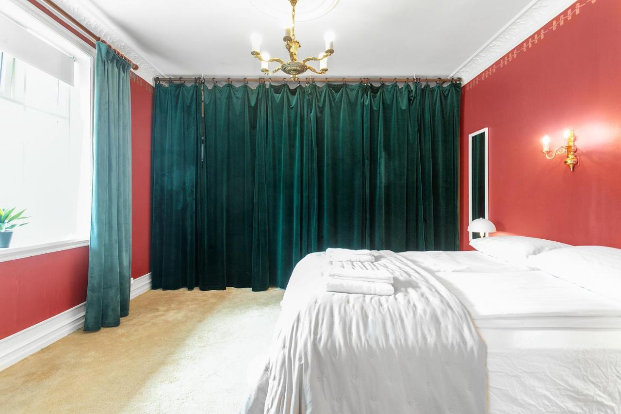Charming - Amazing Downtown Location Lejlighed